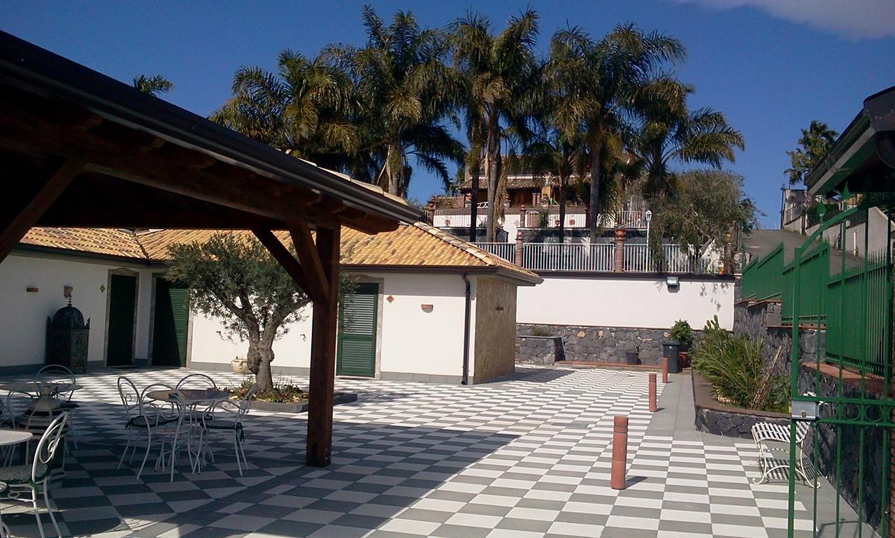 Borgo San Biagio Villa Calatabiano Exterior foto