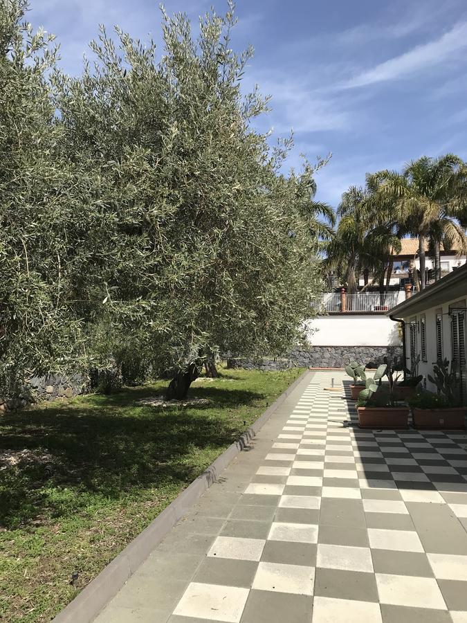 Borgo San Biagio Villa Calatabiano Exterior foto
